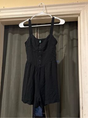 Wild Fable women’s Black Button-Front One-Piece Romper